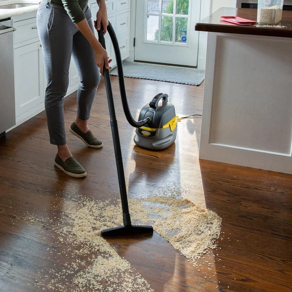 Stinger 2.5 Gallon 1.75 Peak HP Compact Wet/Dry Shop Vacuum with Hose, Accessories and Six Filter Bags - Image 10