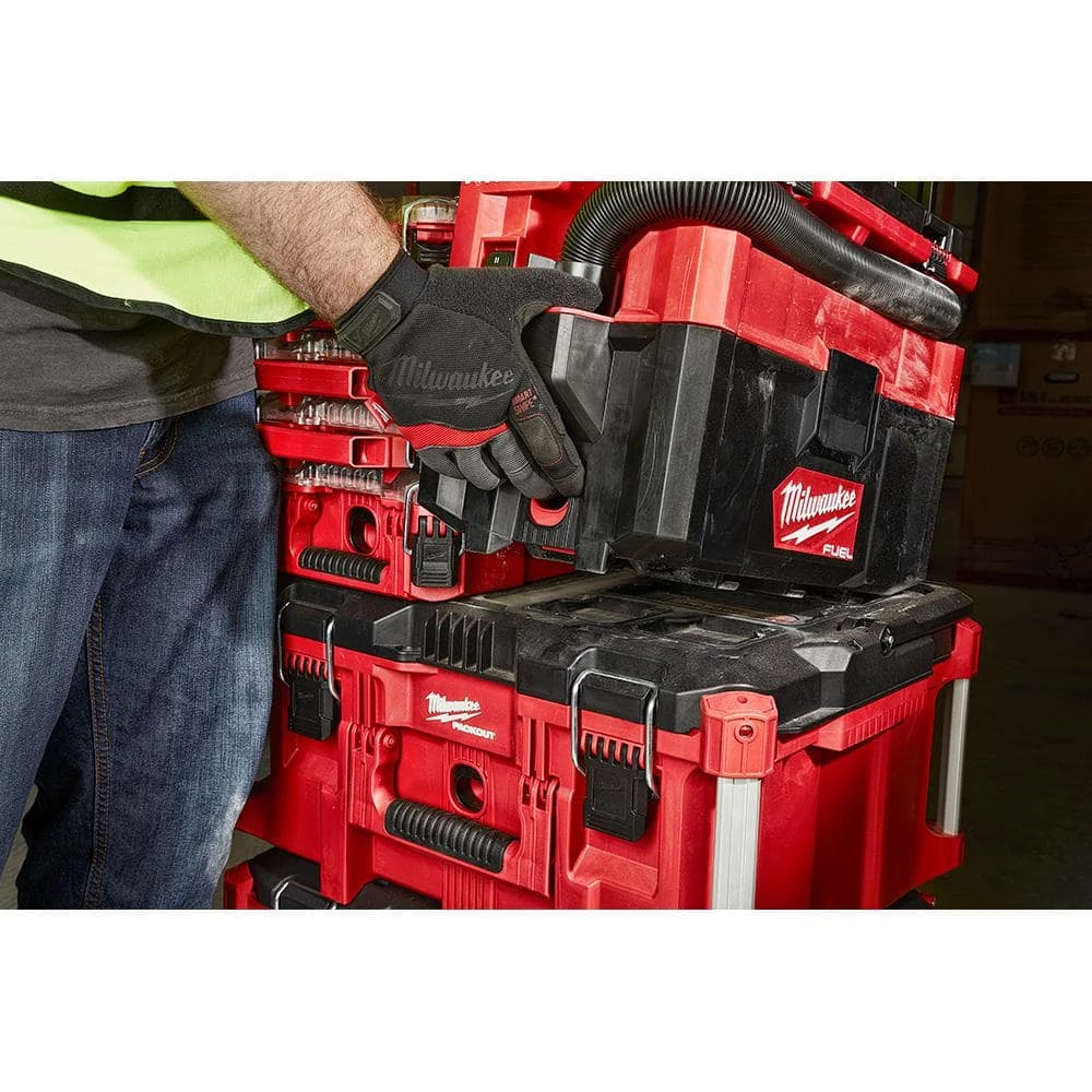 Milwaukee M18 FUEL PACKOUT Cordless 2.5 Gal Wet/Dry Vac w/AIR-TIP 1-1/4 in. - 2-1/2 in. Right Angle and Magnetic Nozzle (6-Piece) - Image 15